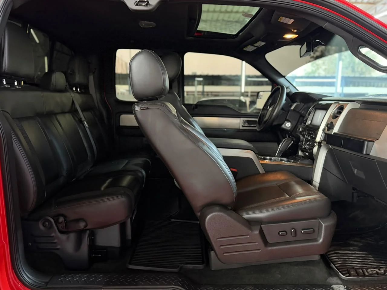 2014 Ford F-150 Raptor photo 4