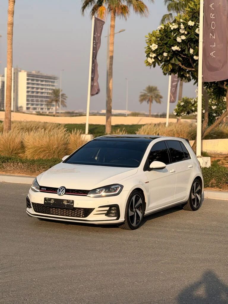 2018 Volkswagen Golf GTI  photo 3