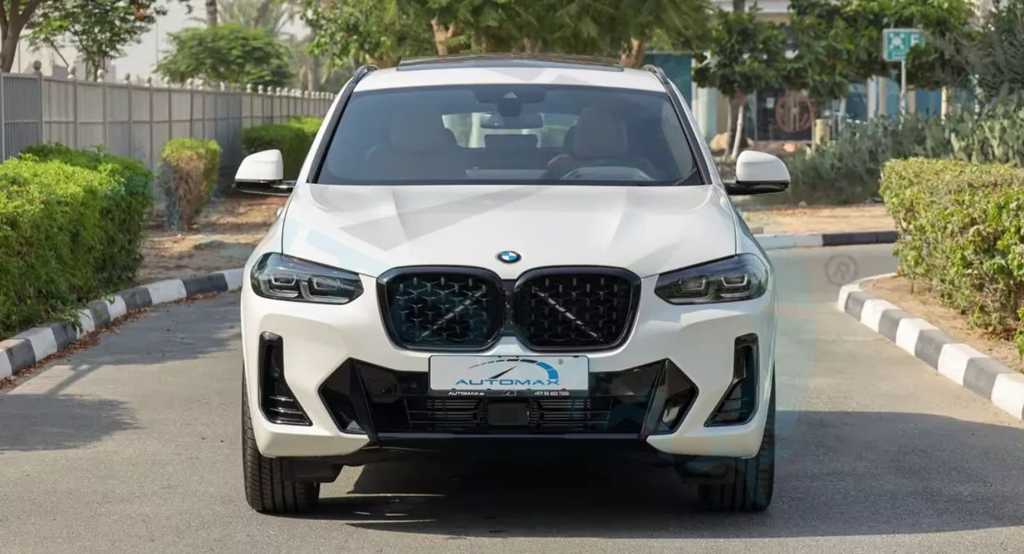 2025 BMW xDrive30i M Sport photo 2