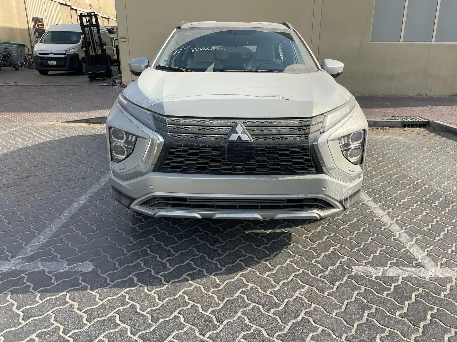 2025 Mitsubishi Eclipse Cross photo 3