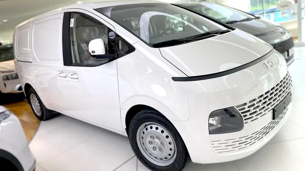 2026 Hyundai Staria