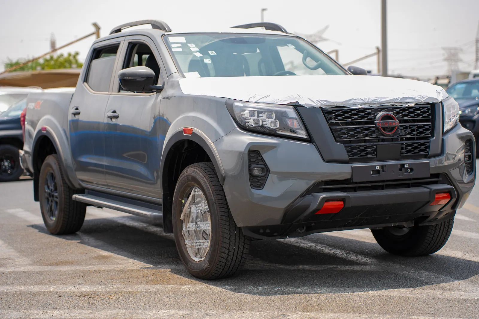2025 Nissan Navara photo 3