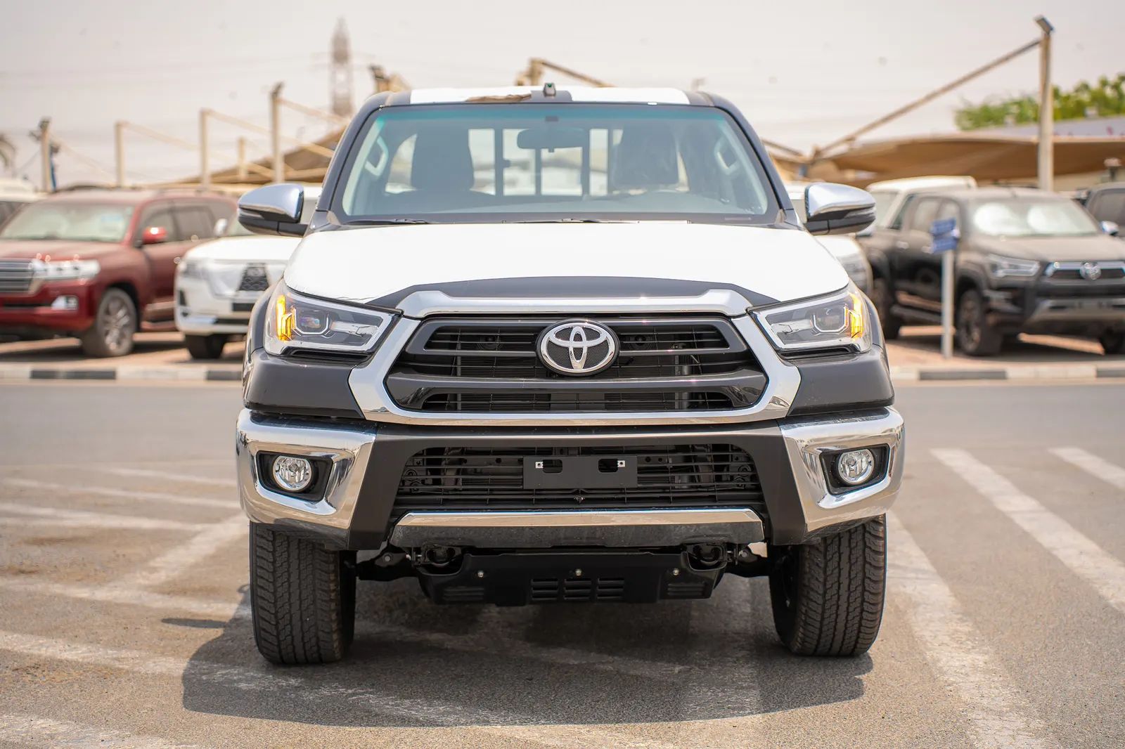 2025 Toyota Hilux photo 3