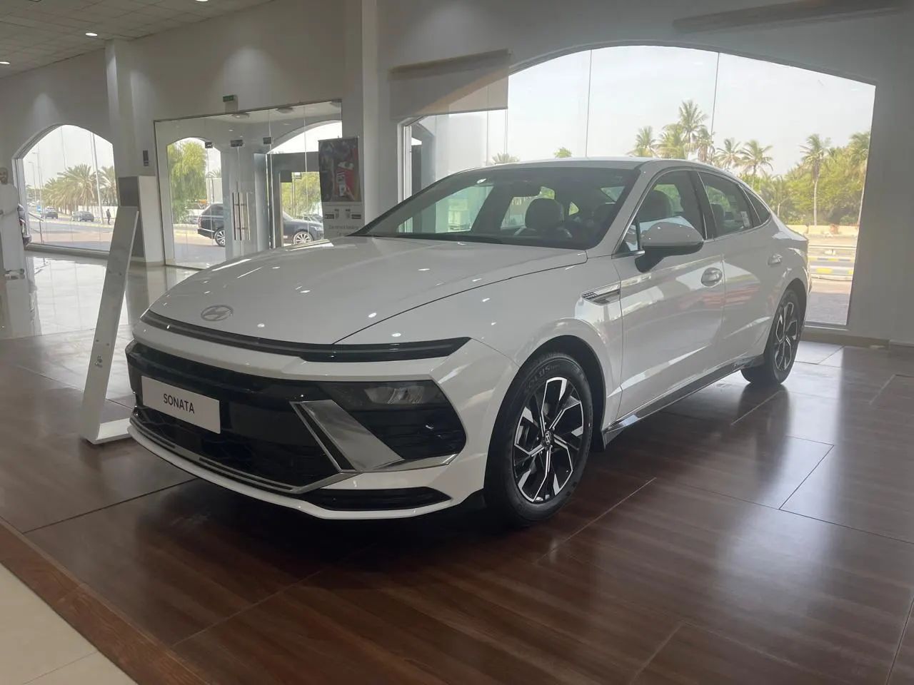 2025 Hyundai Sonata photo 3