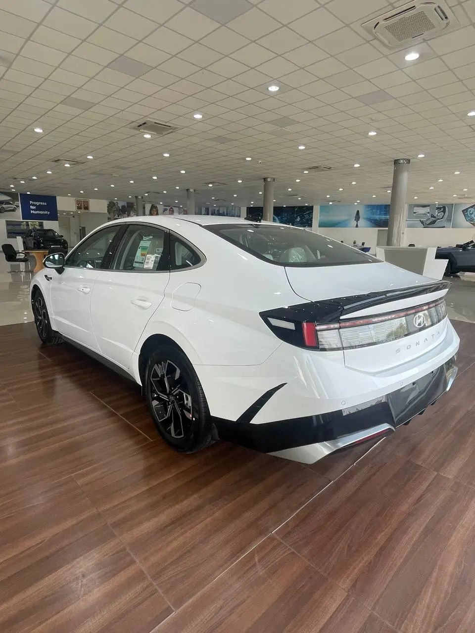 2025 Hyundai Sonata photo 4