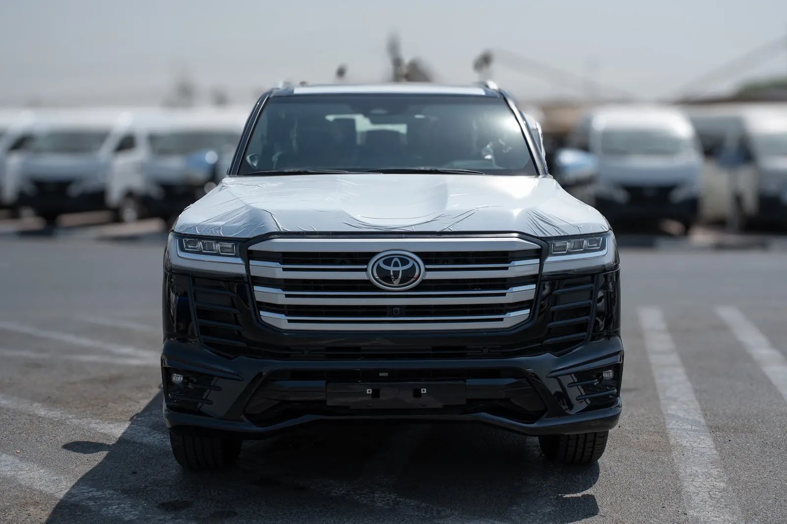 2025 Toyota Land Cruiser photo 4