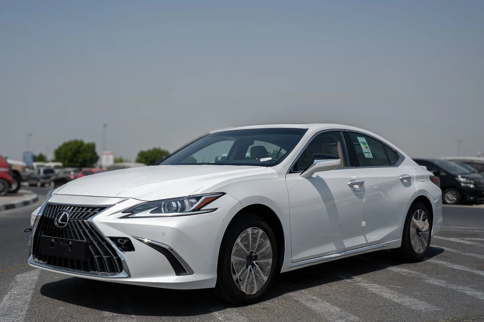 2025 Lexus ES photo 5