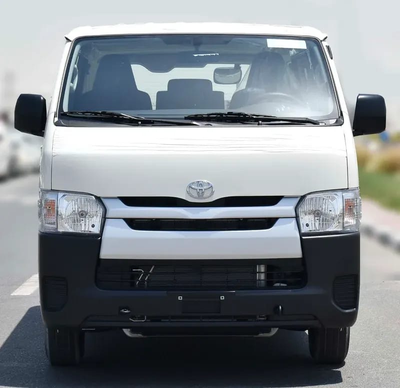 2025 Toyota Hiace photo 4
