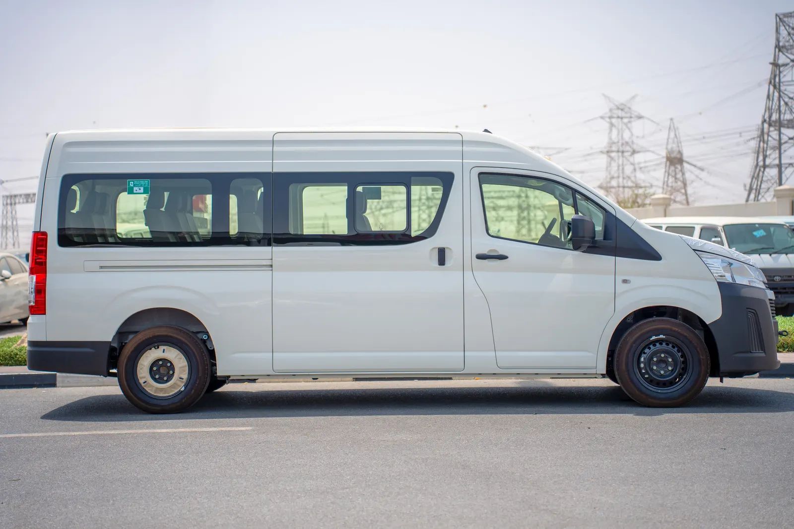 2025 Toyota Hiace photo 4