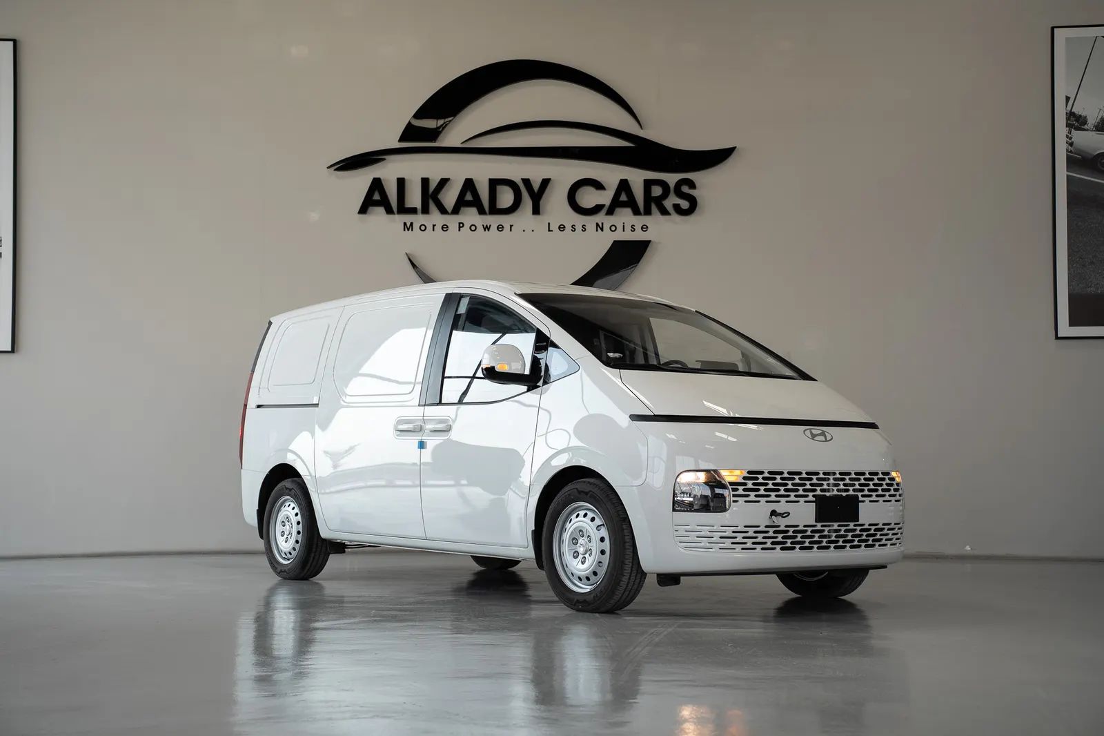 2025 Hyundai STARIA, Diesel, Automatic, 3-Seater Van