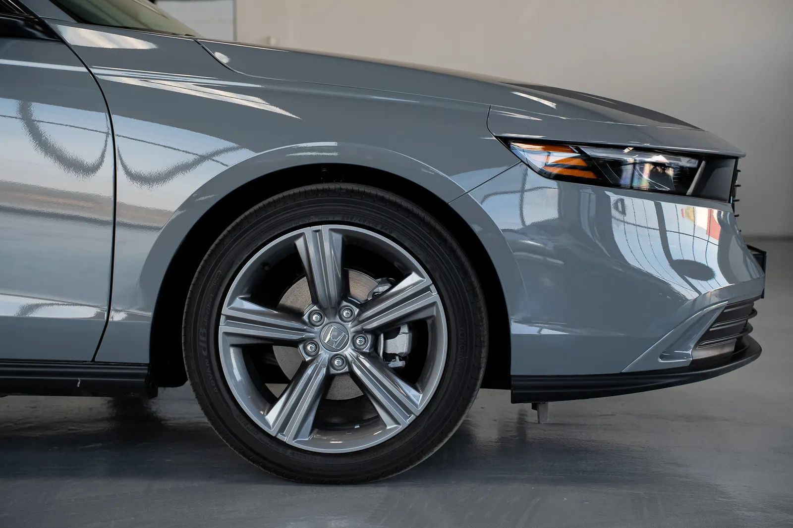 2025 Honda Accord photo 5