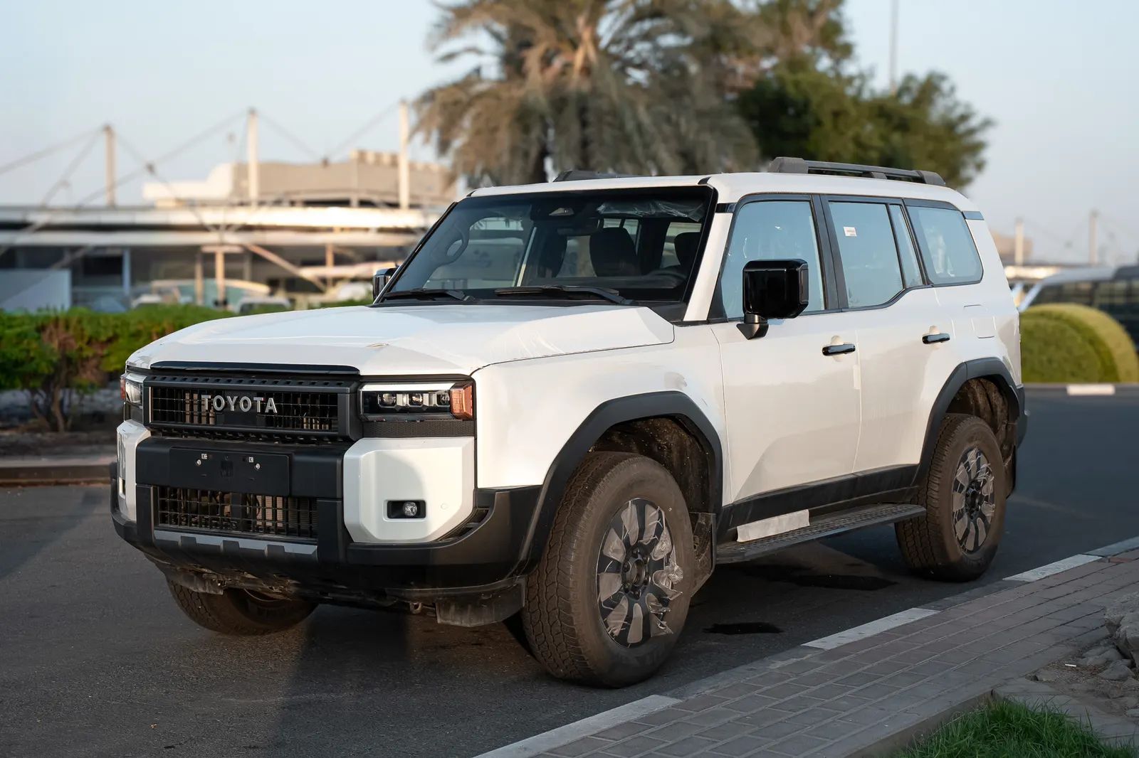 2025 Toyota Prado photo 4