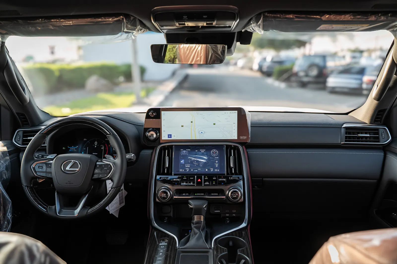 2025 Lexus LX photo 2