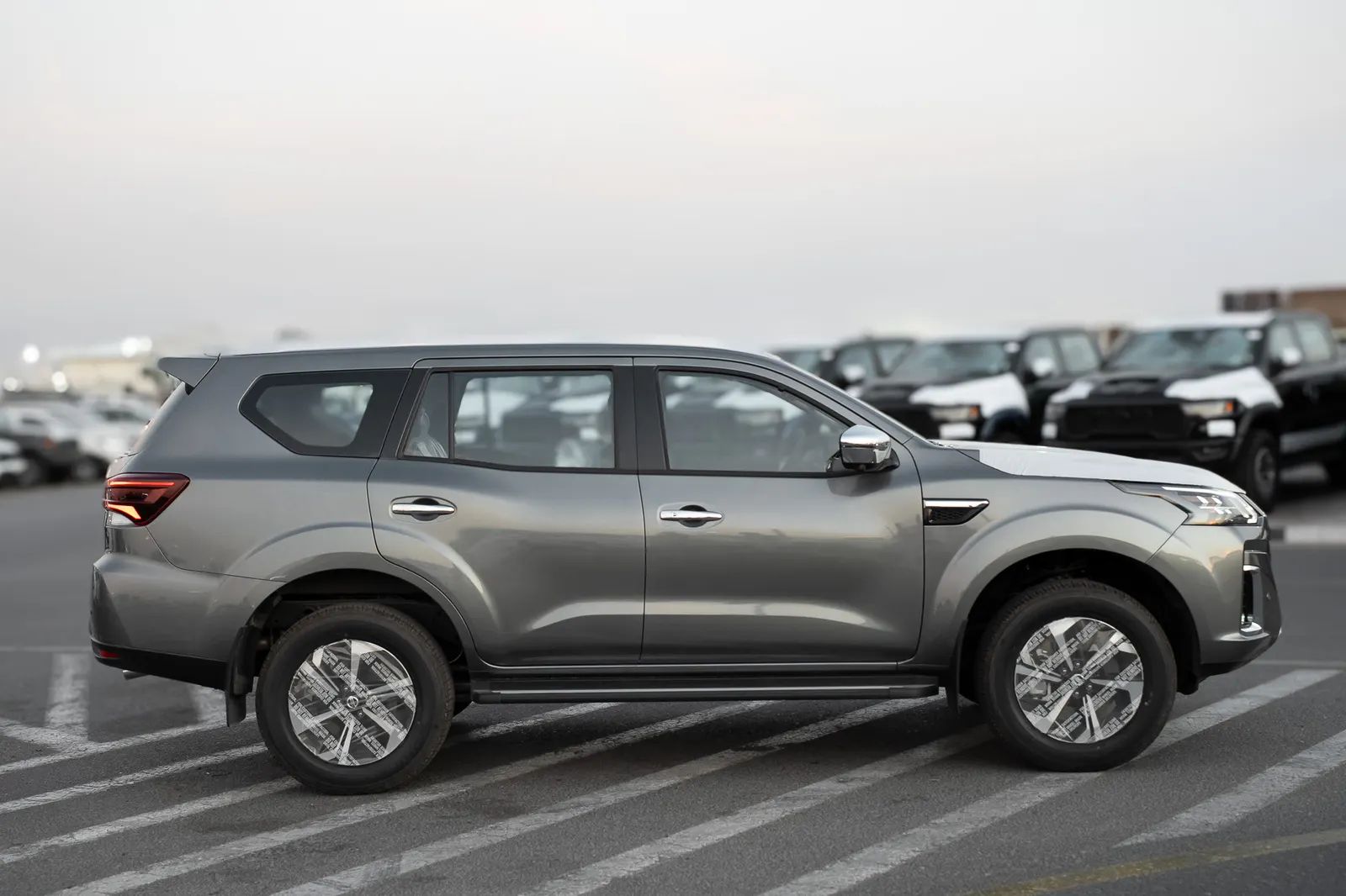 2025 Nissan X-Terra photo 3