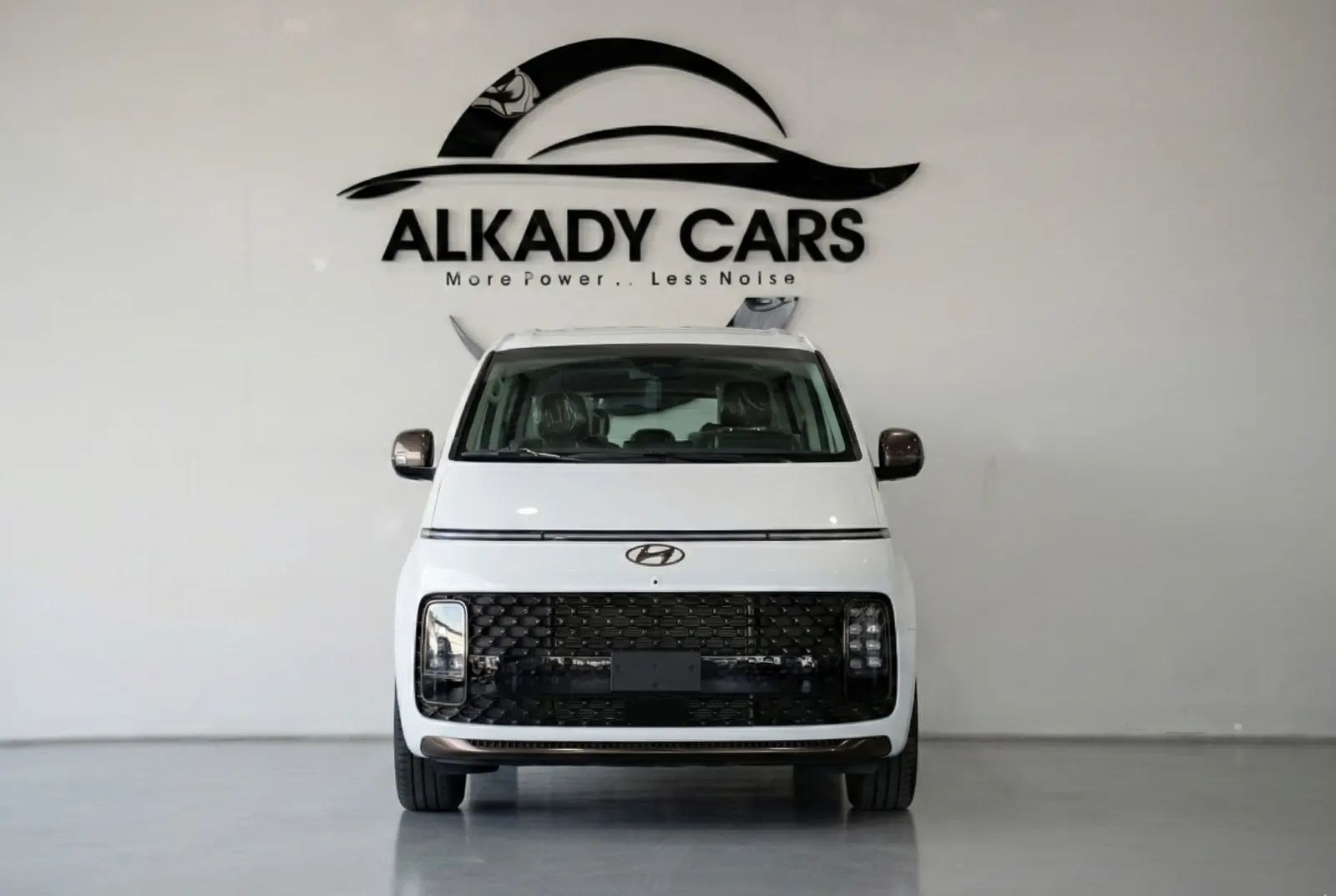 2026 Hyundai Staria photo 4