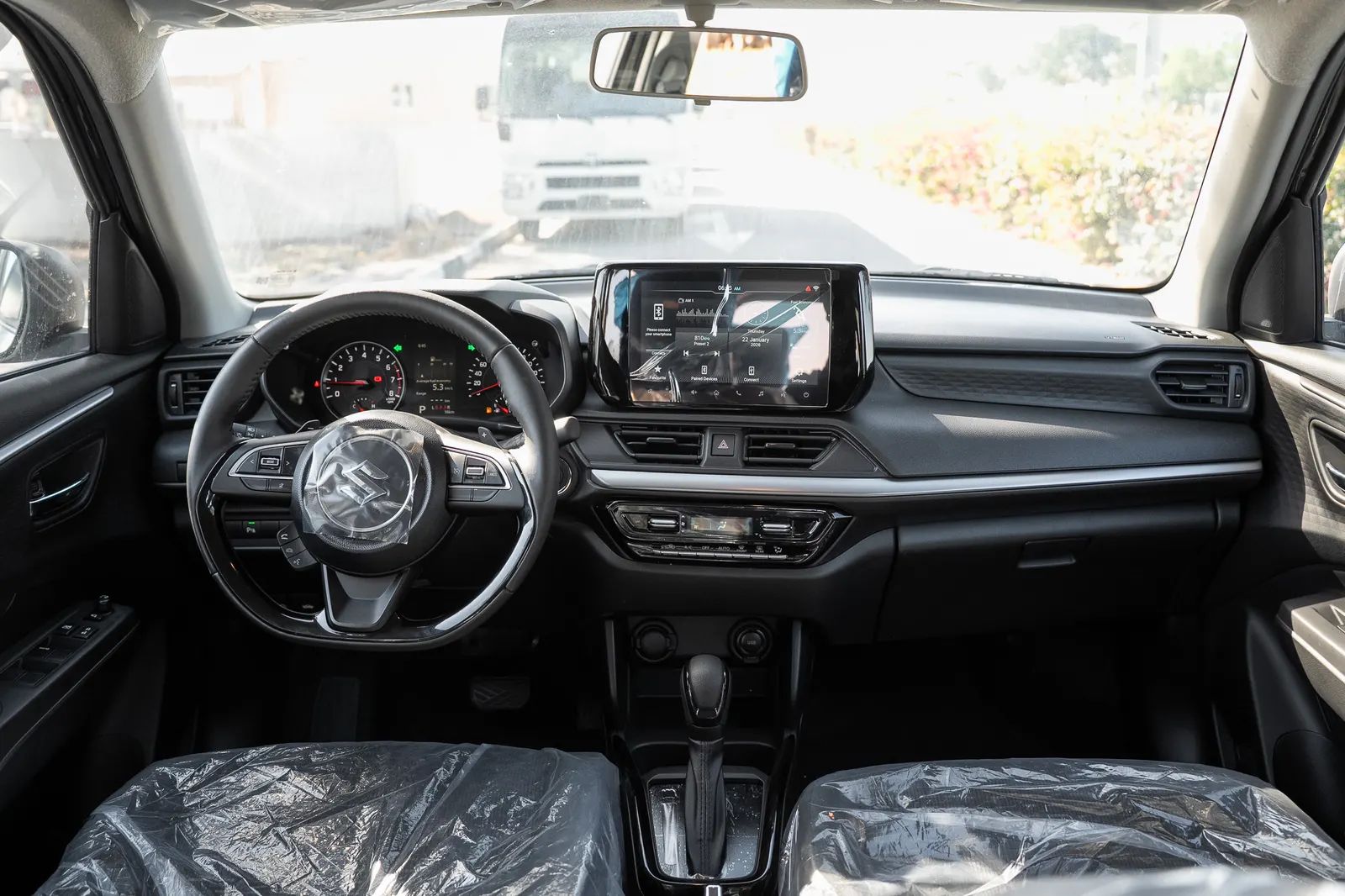 2026 Suzuki Swift photo 2