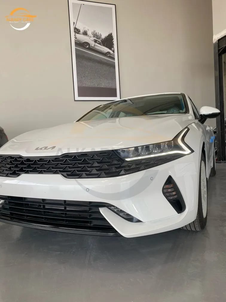 2024 Kia K5 photo 5
