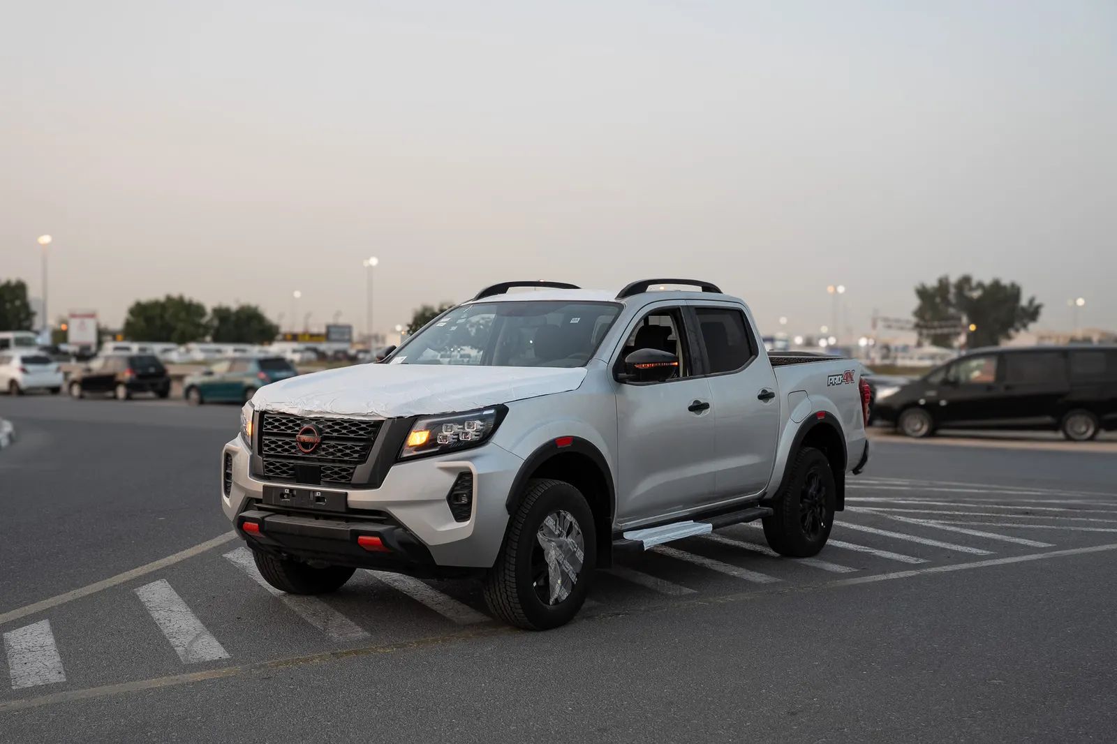 2025 Nissan Navara photo 3