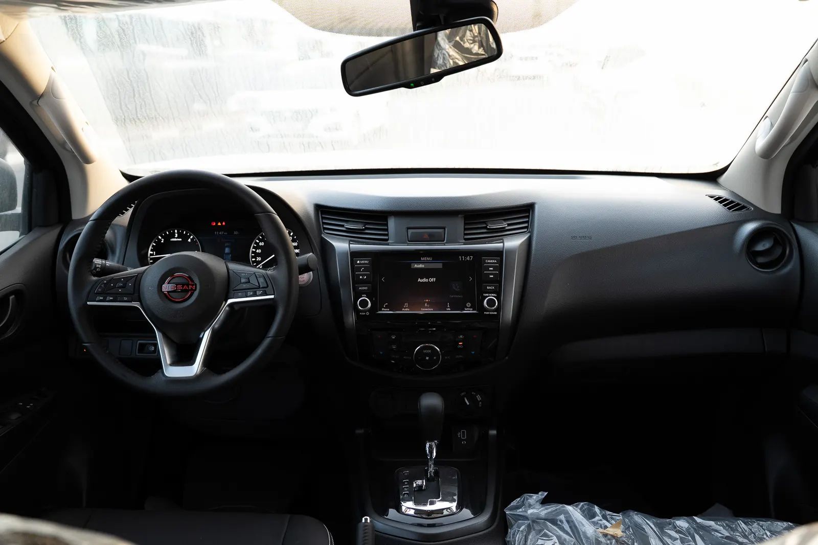 2025 Nissan Navara photo 2