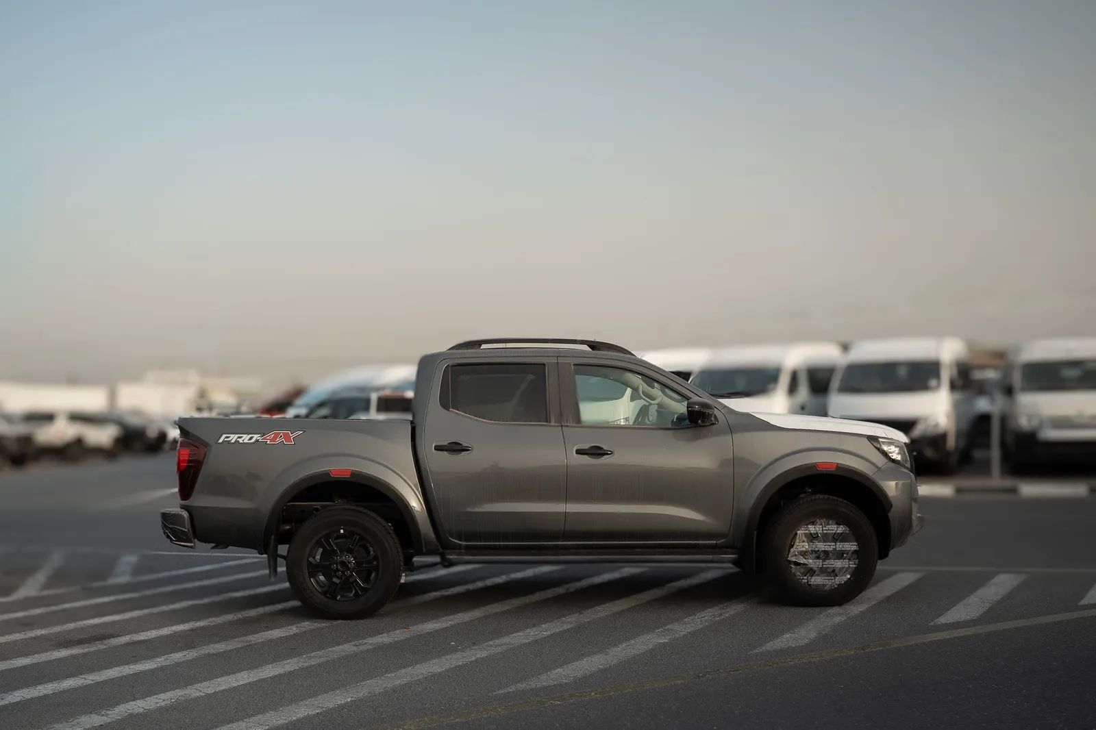 2025 Nissan Navara photo 3