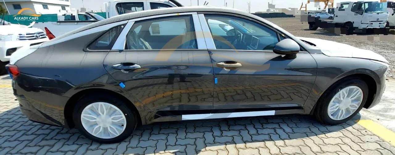 2024 Kia K5 photo 3