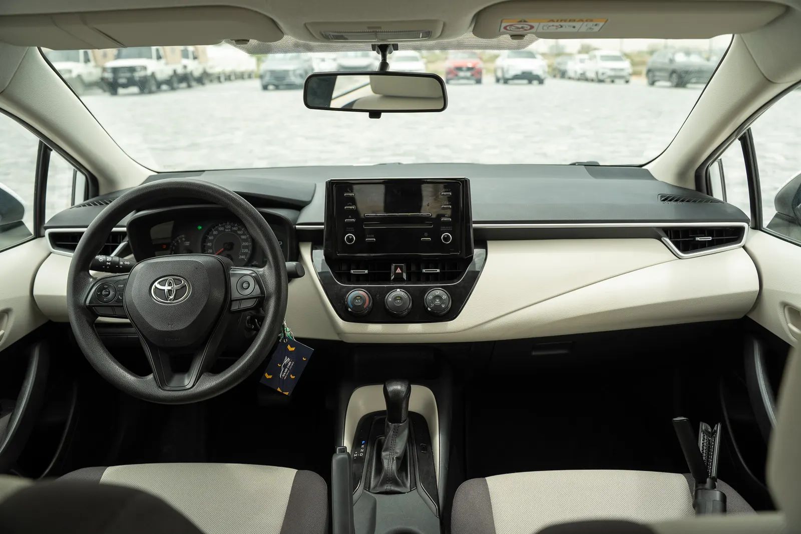 2021 Toyota Corolla photo 2