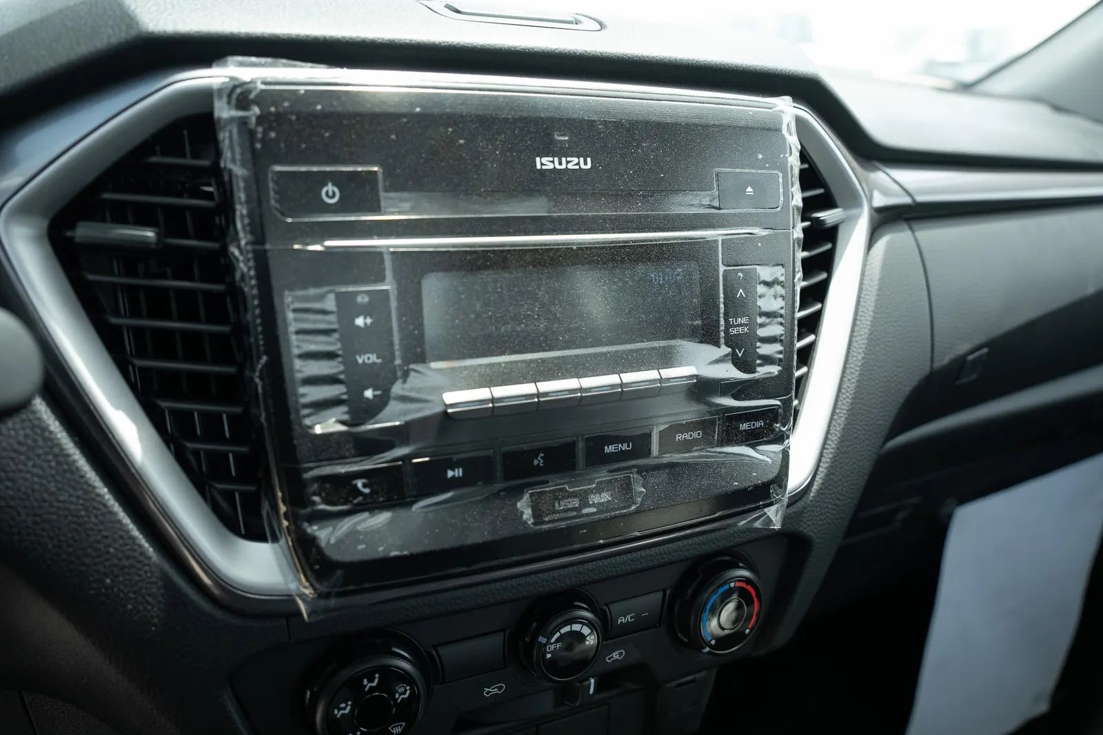 2026 Isuzu D-Max photo 2