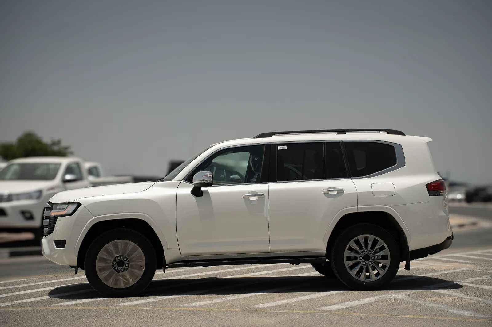 2025 Toyota Land Cruiser photo 4