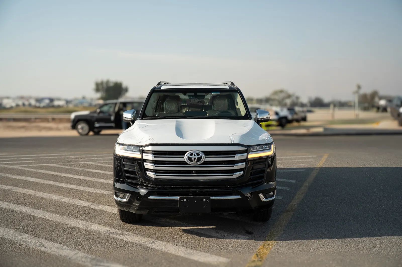 2025 Toyota Land Cruiser photo 3