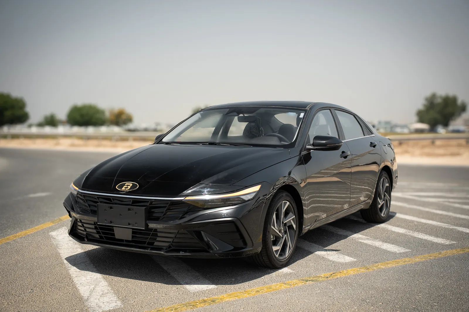 2025 Hyundai Elantra photo 5