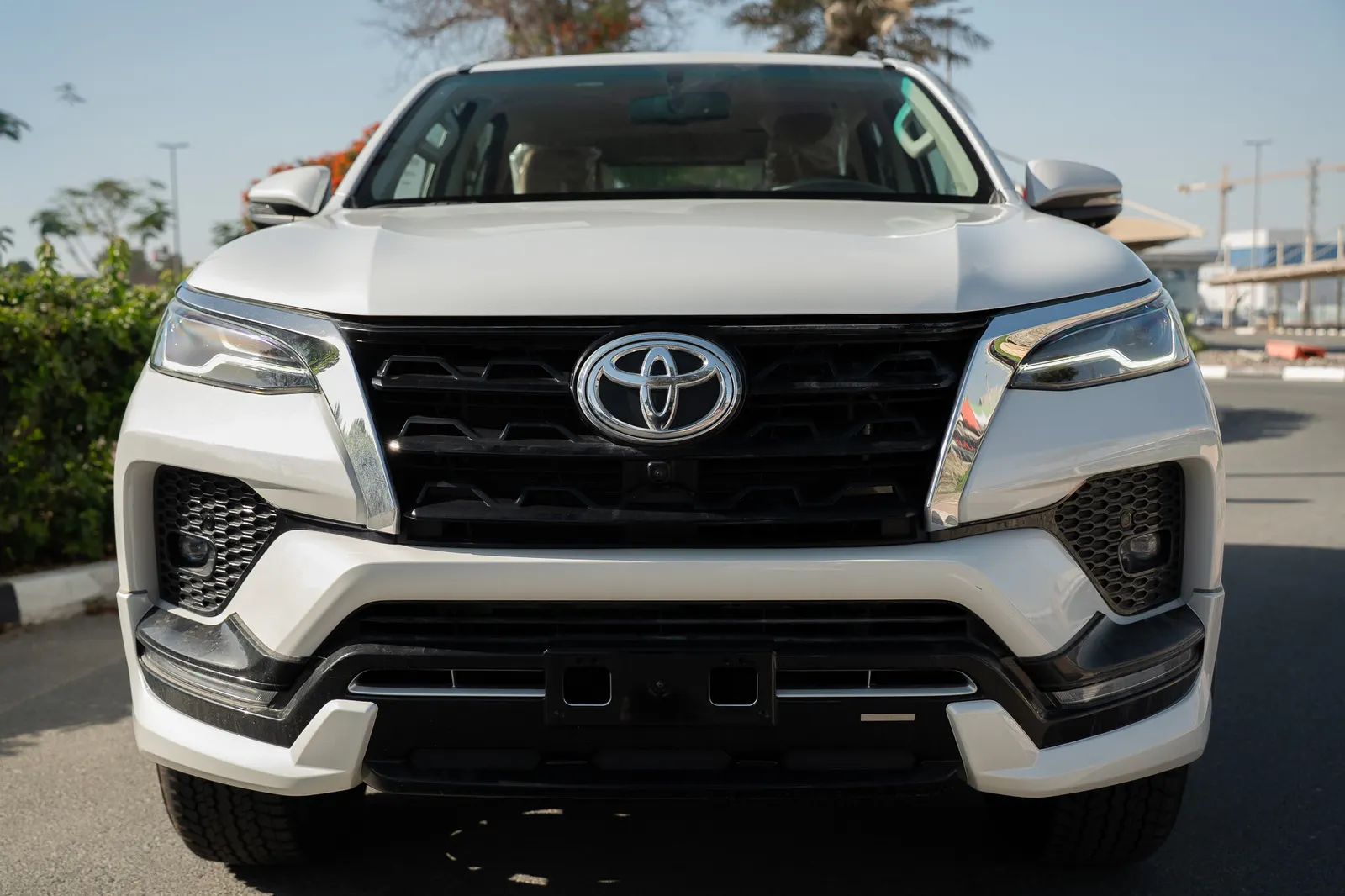 2025 Toyota Fortuner photo 5