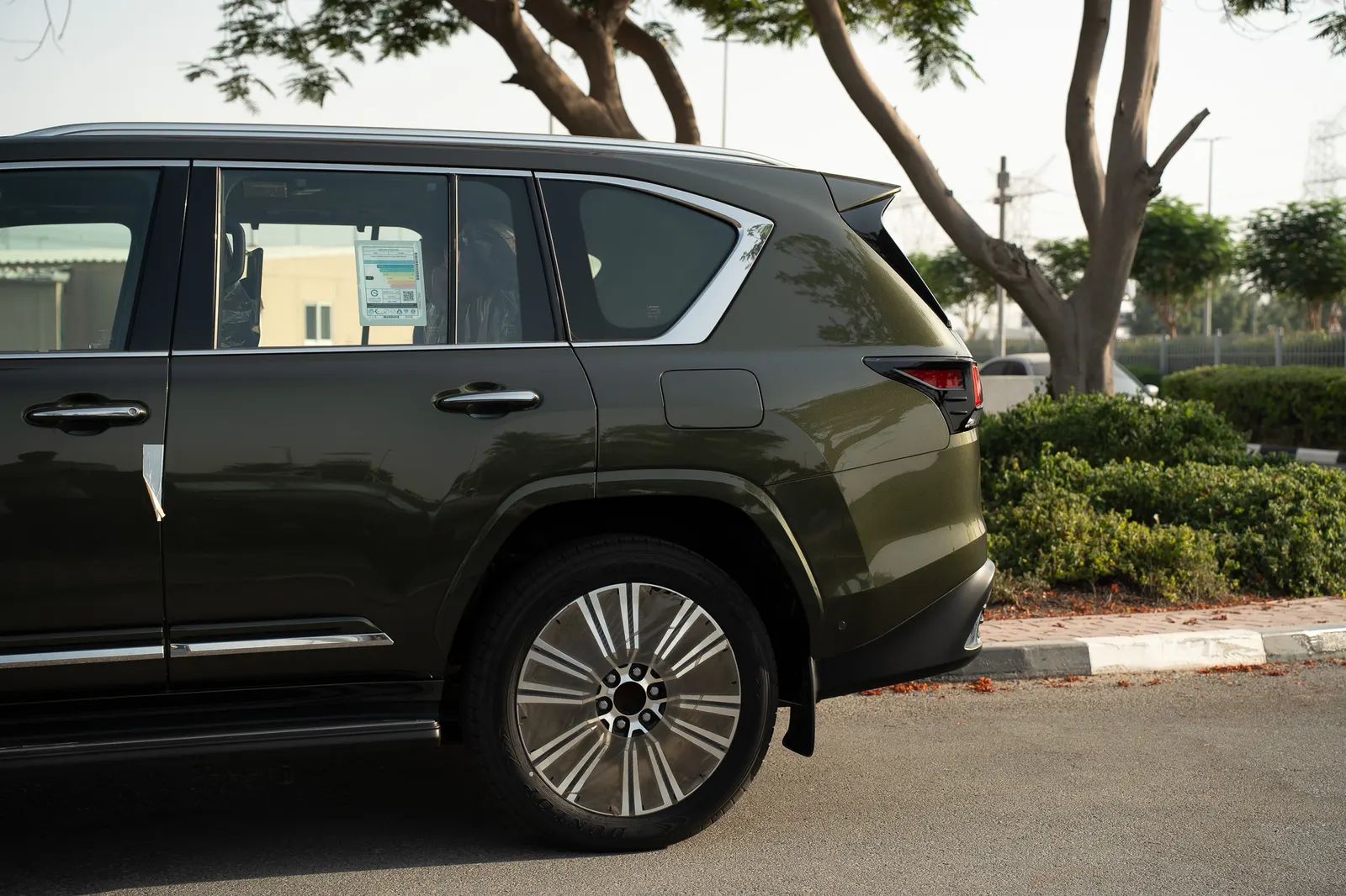 2025 Lexus LX photo 5