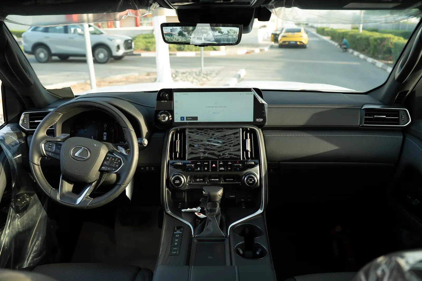 2025 Lexus LX photo 2