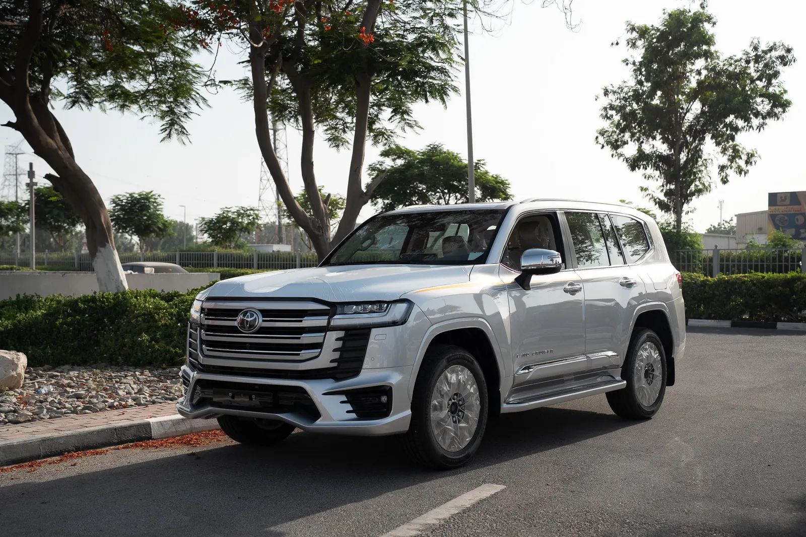 2026 Toyota Land Cruiser photo 3