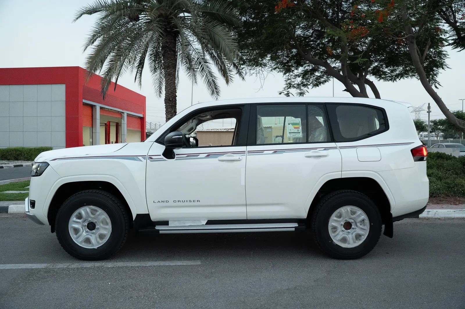 2026 Toyota Land Cruiser photo 4
