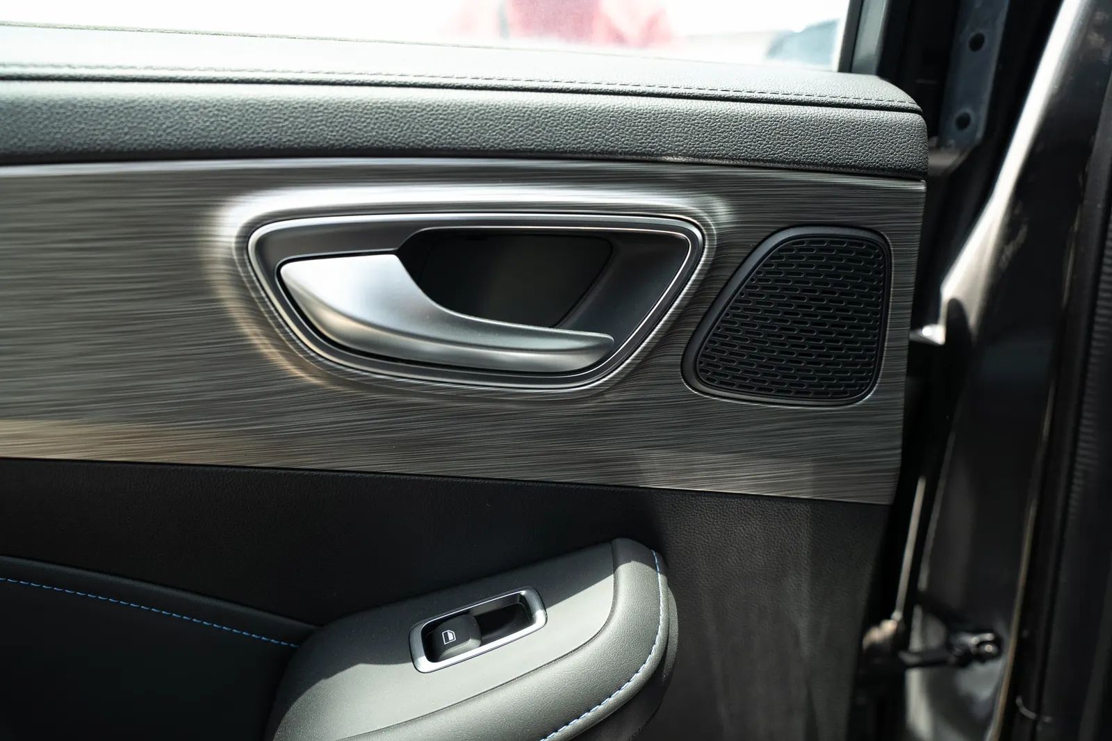 2025 MG RX5 photo 5