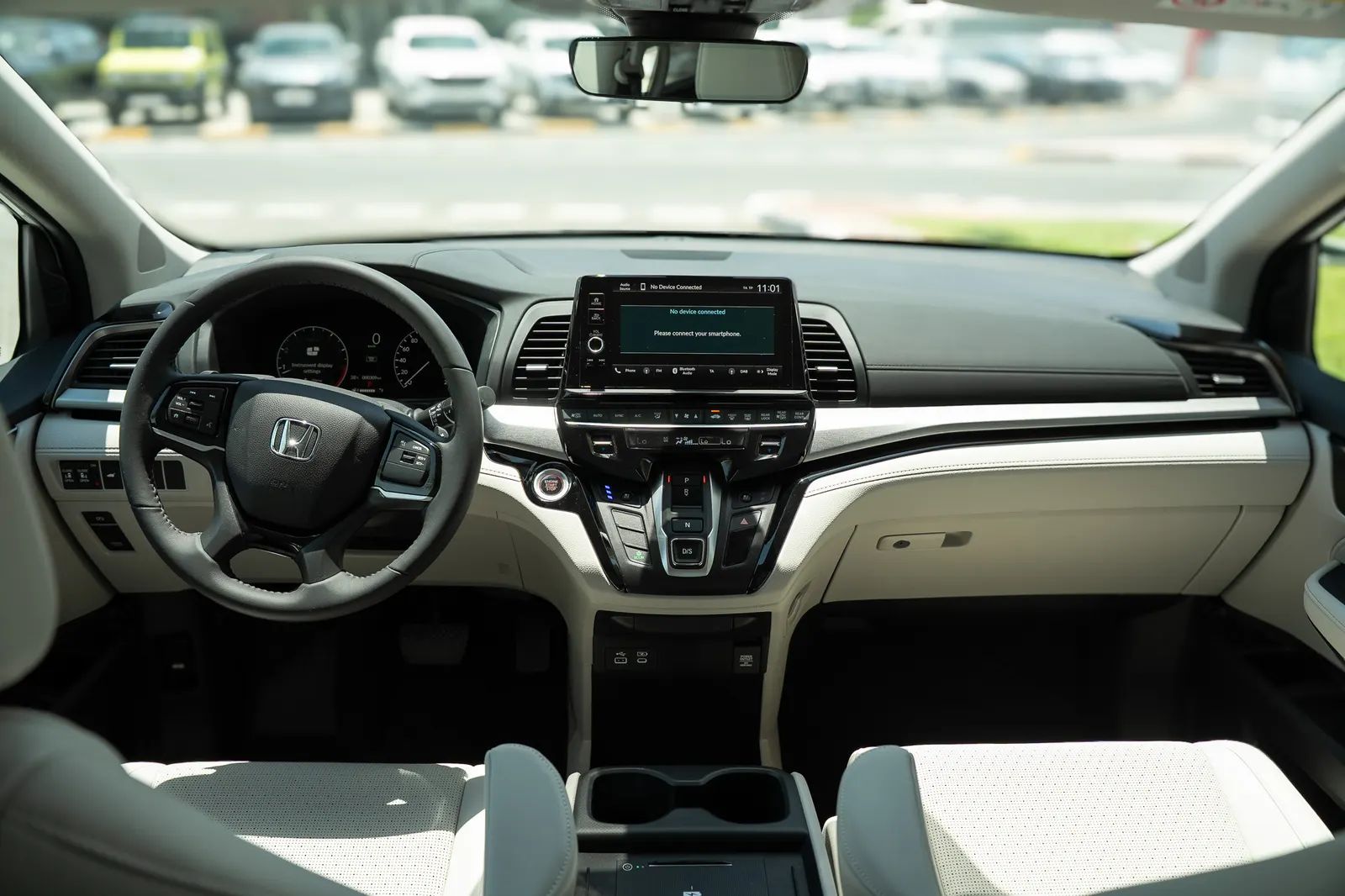 2025 Honda Odyssey photo 2