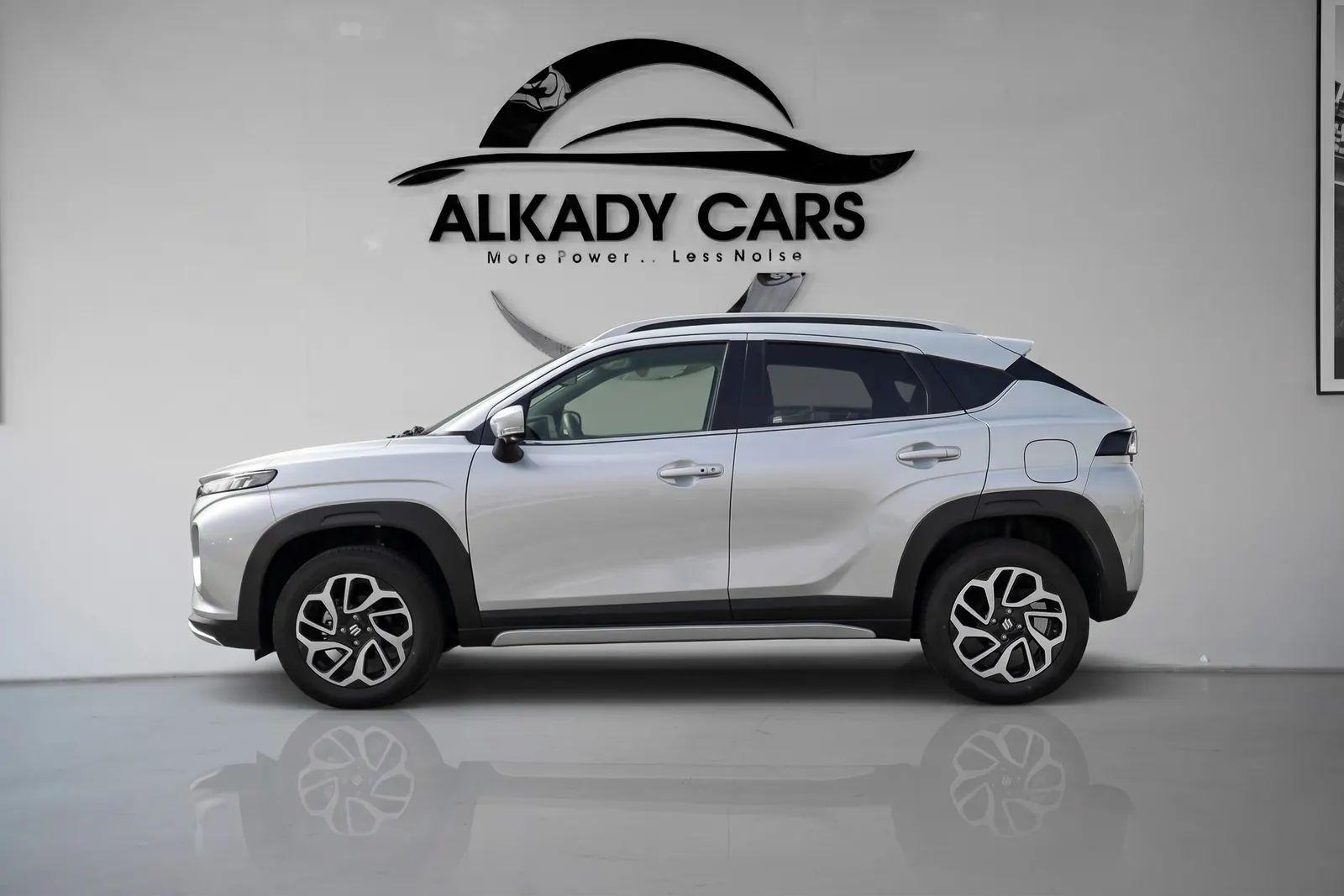 2025 Suzuki Fronx photo 4