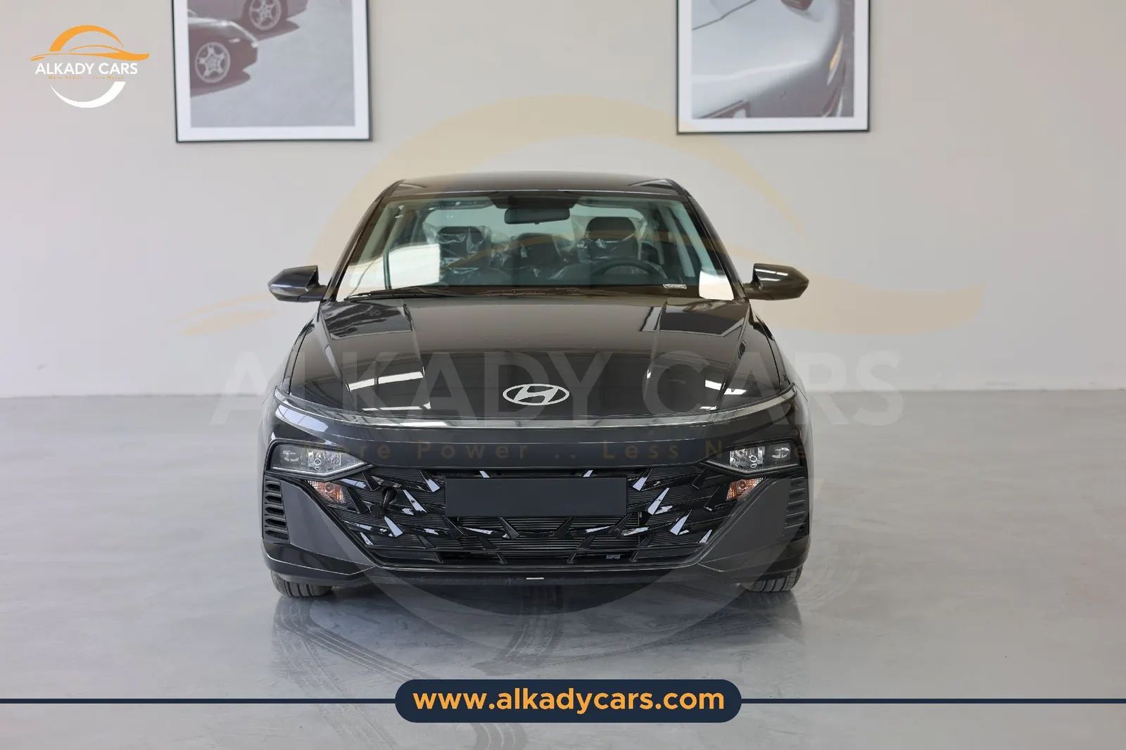 2025 Hyundai Accent photo 3