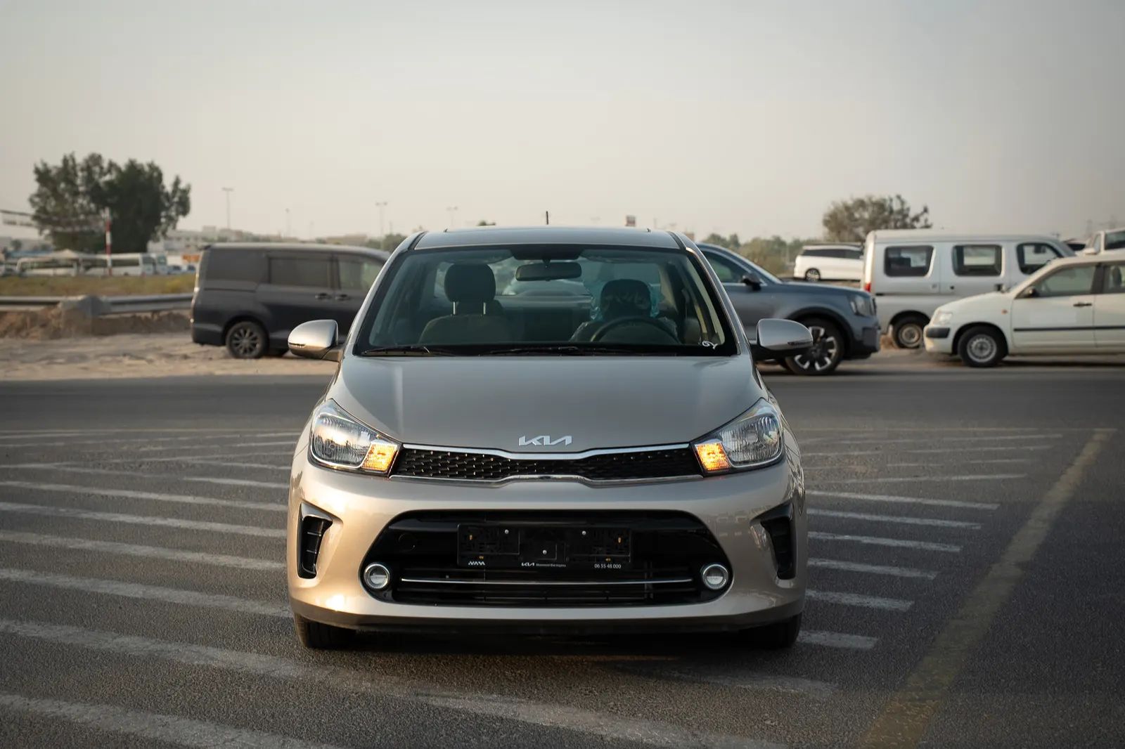 2025 Kia Pegas photo 3