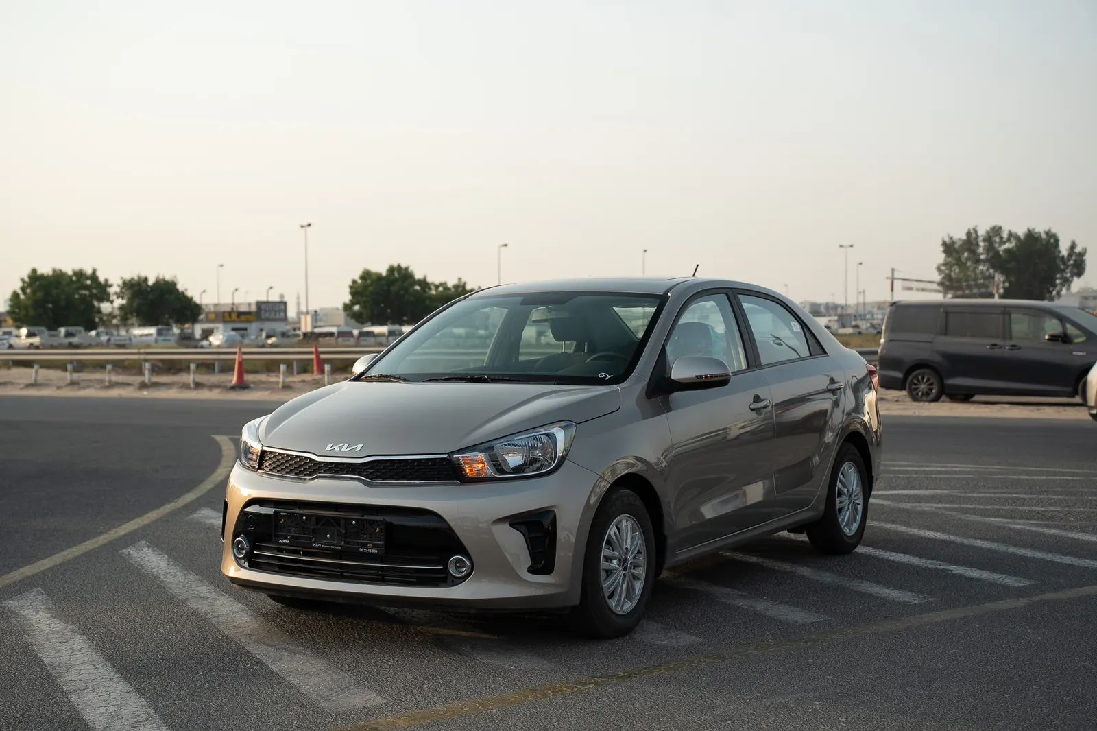 2025 Kia Pegas photo 4