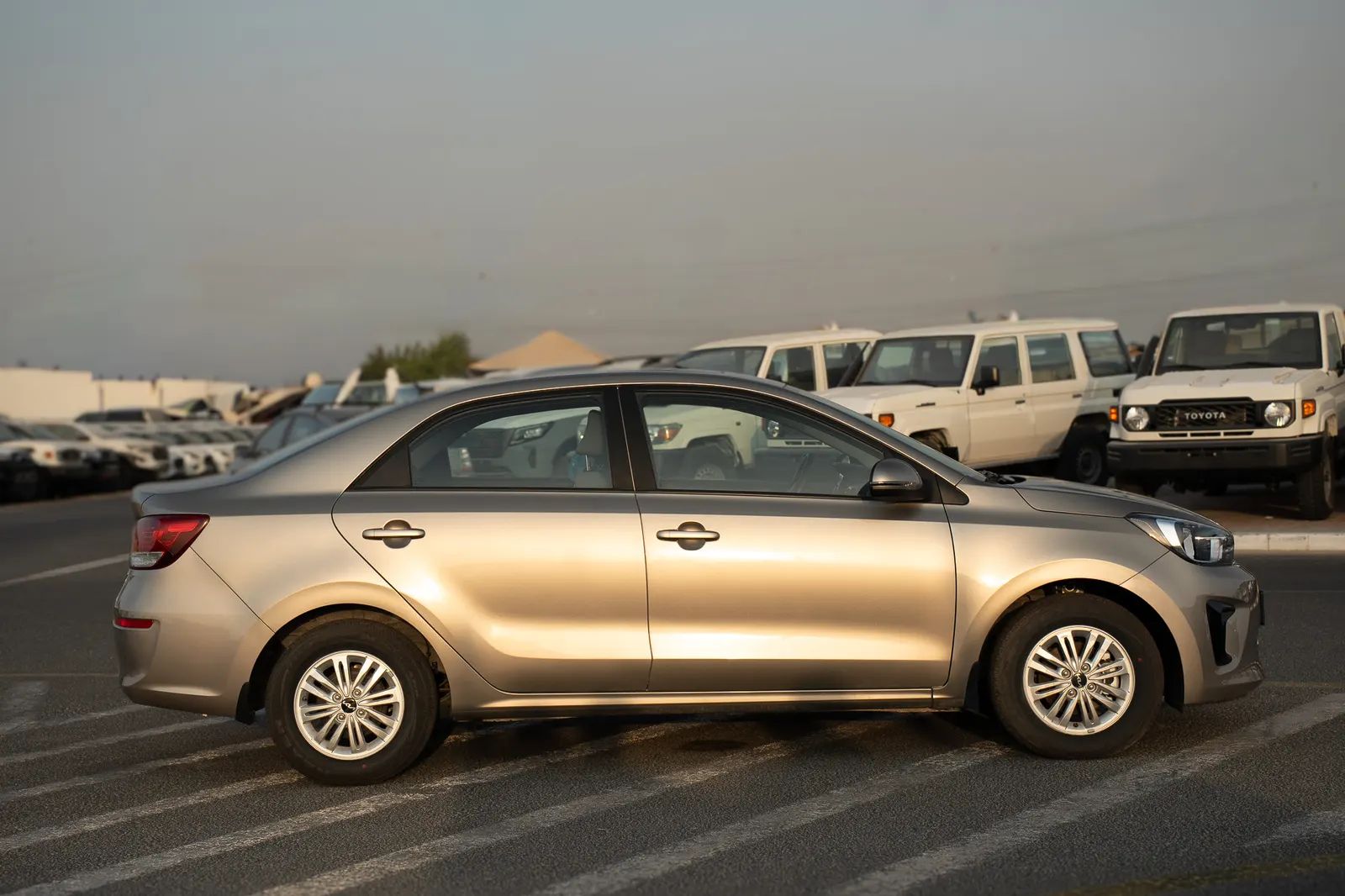 2025 Kia Pegas photo 5