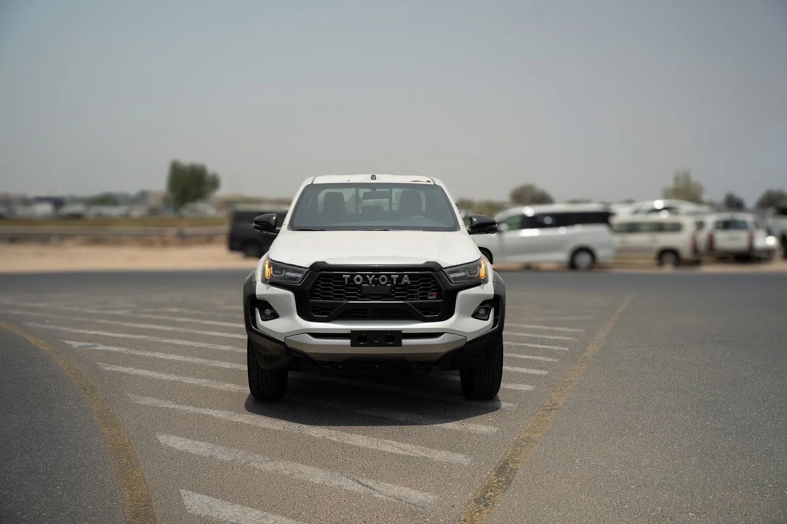 2026 Toyota Hilux photo 4