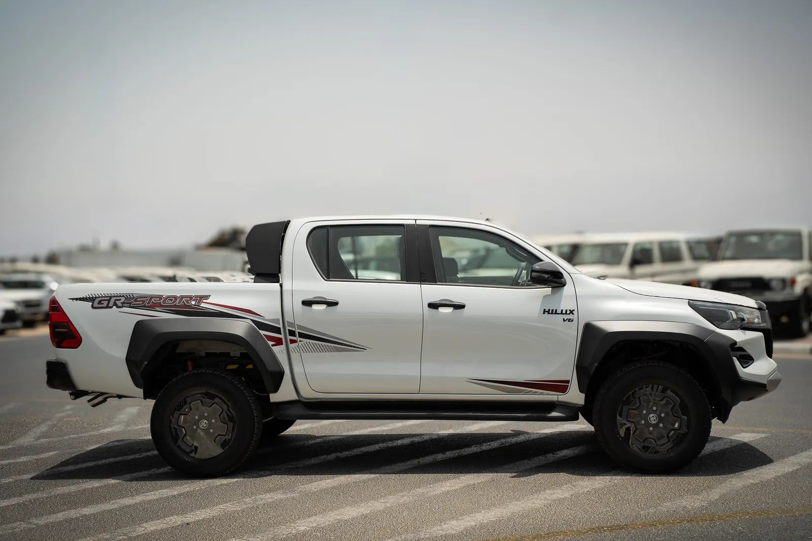 2026 Toyota Hilux photo 5