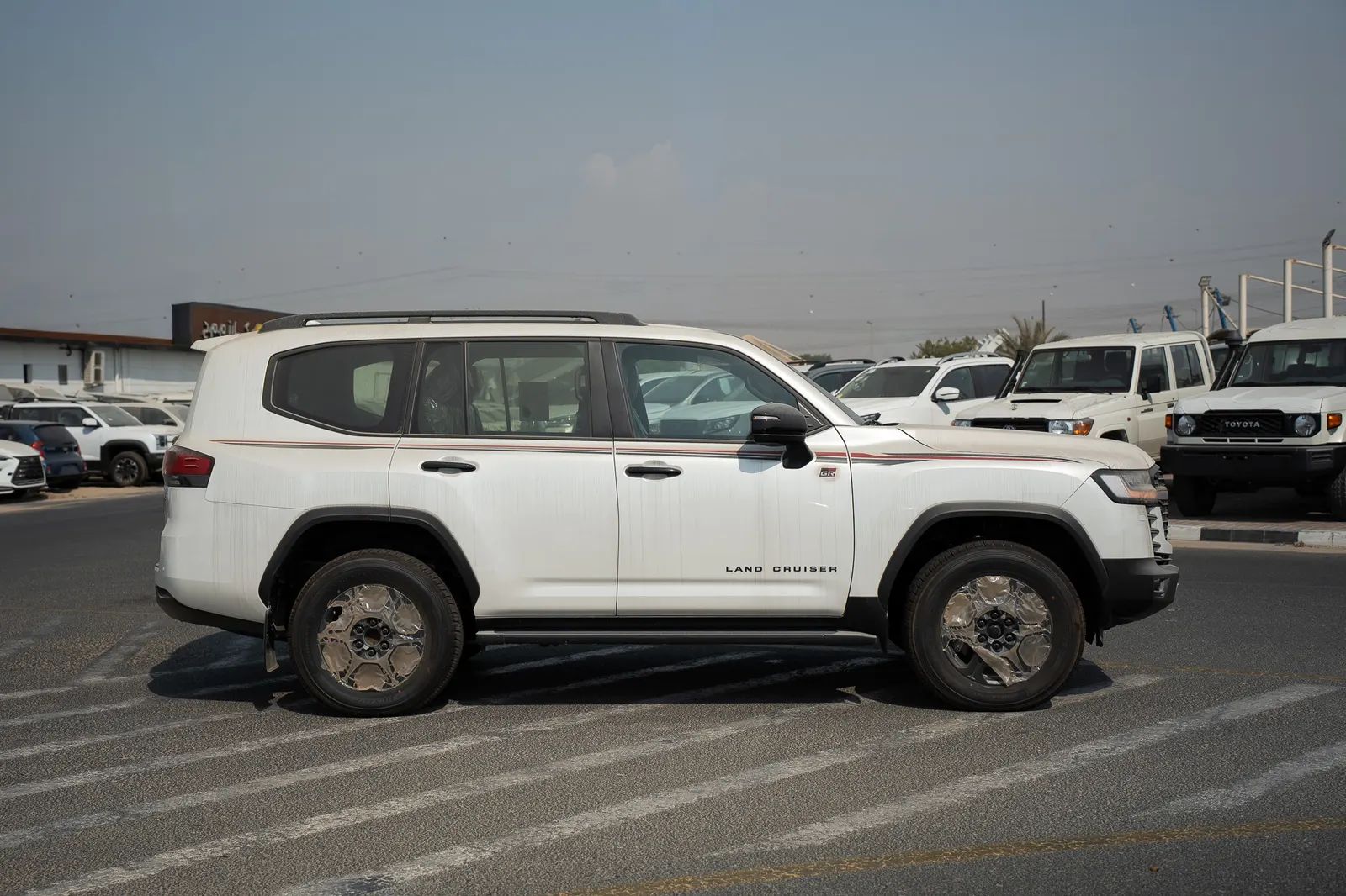 2026 Toyota Land Cruiser photo 4