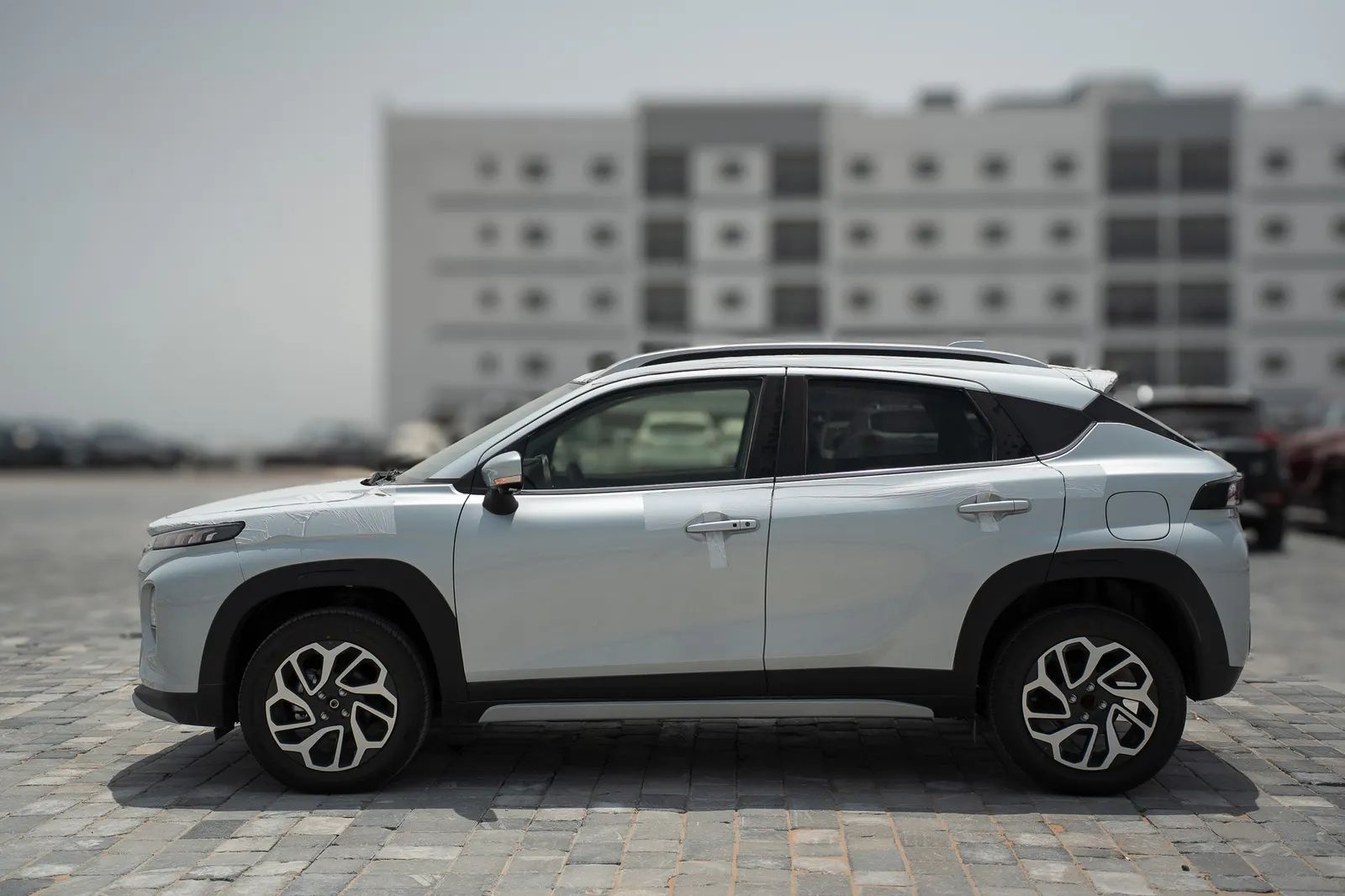 2025 Suzuki Fronx photo 5