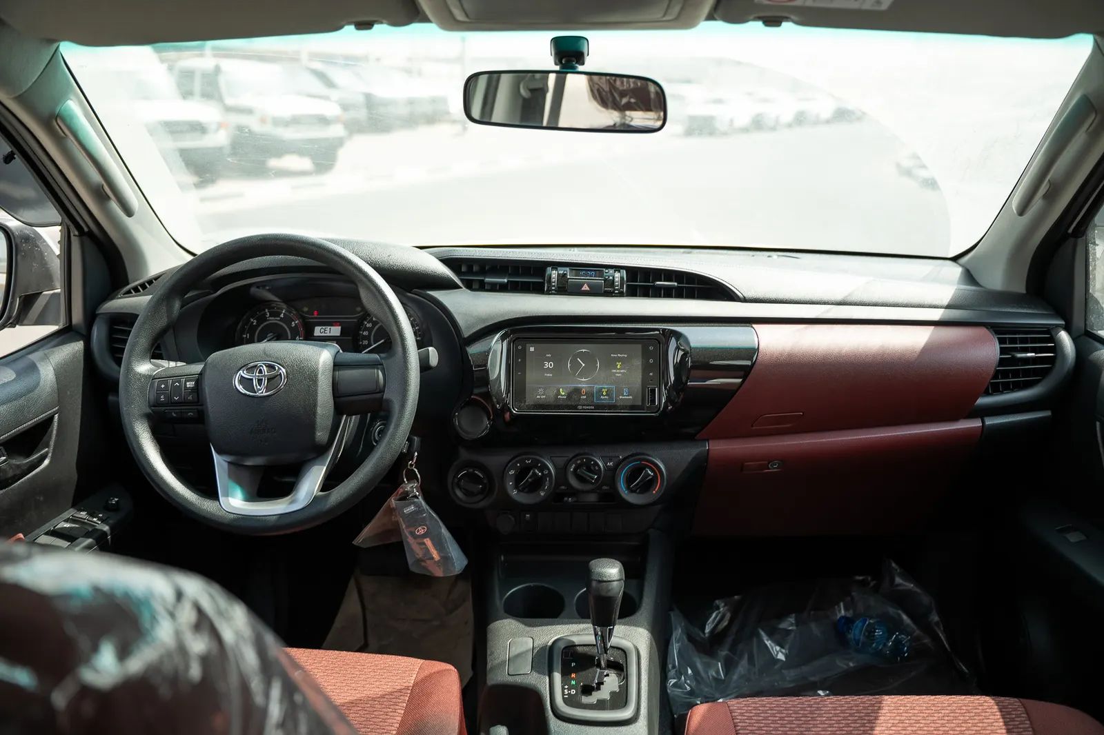 2026 Toyota Hilux photo 2