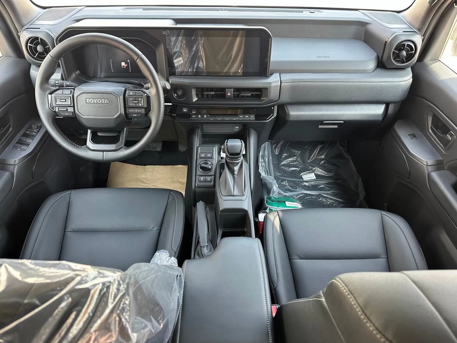 2027 Toyota Land Cruiser photo 2