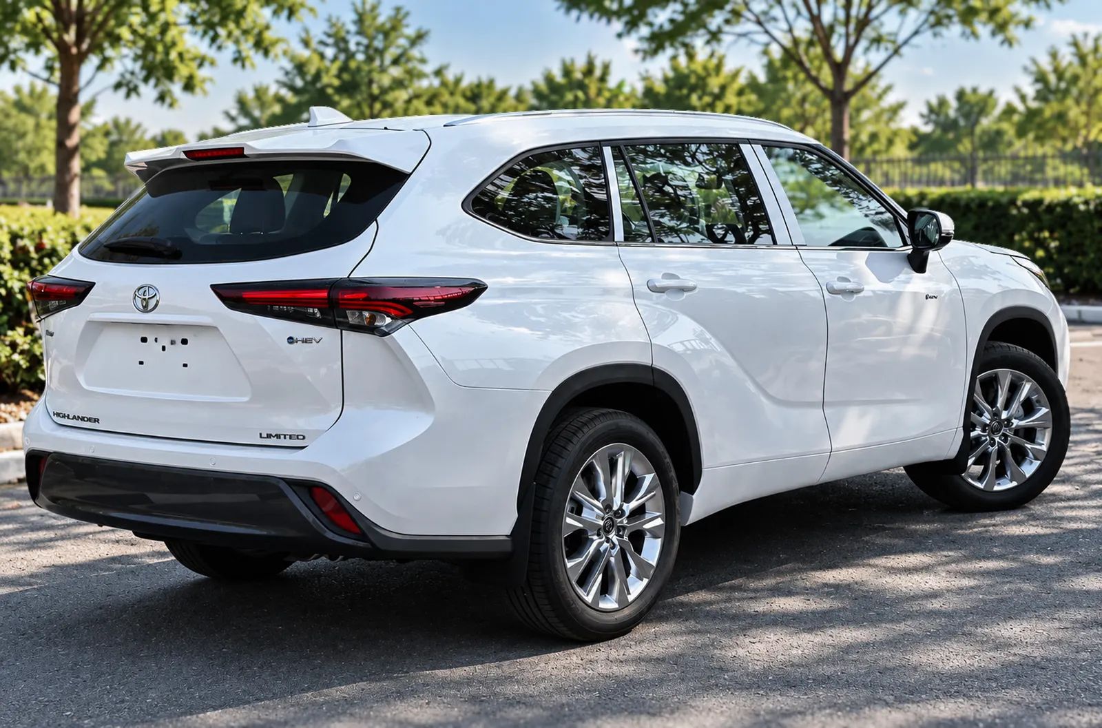 2026 Toyota Highlander photo 4