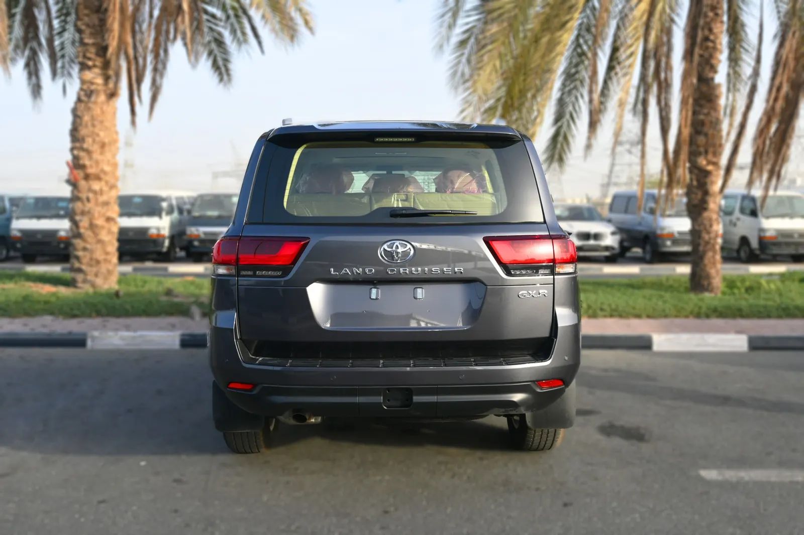 2025 Toyota Land Cruiser photo 3